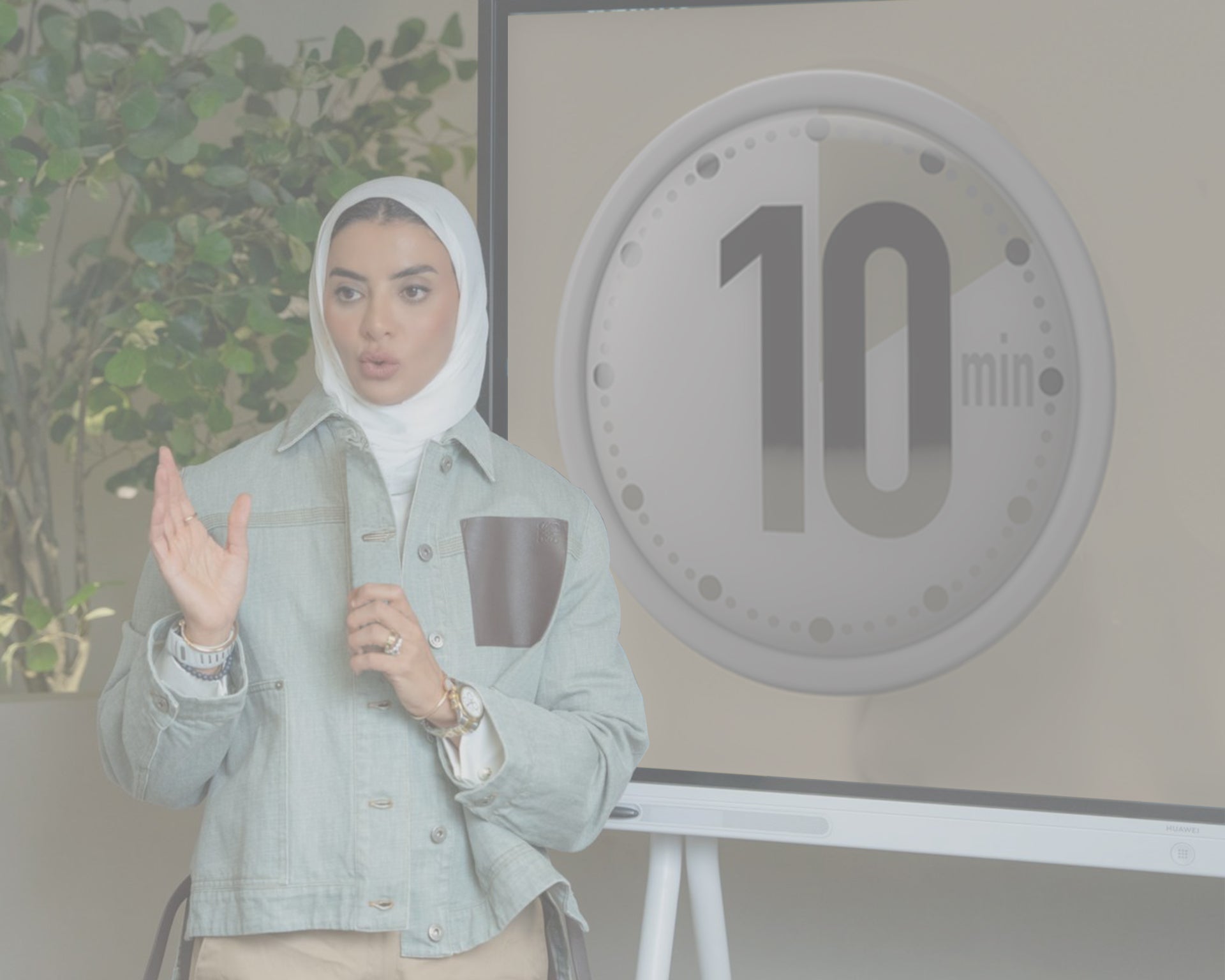 Essential 10  العشرة الأساسية